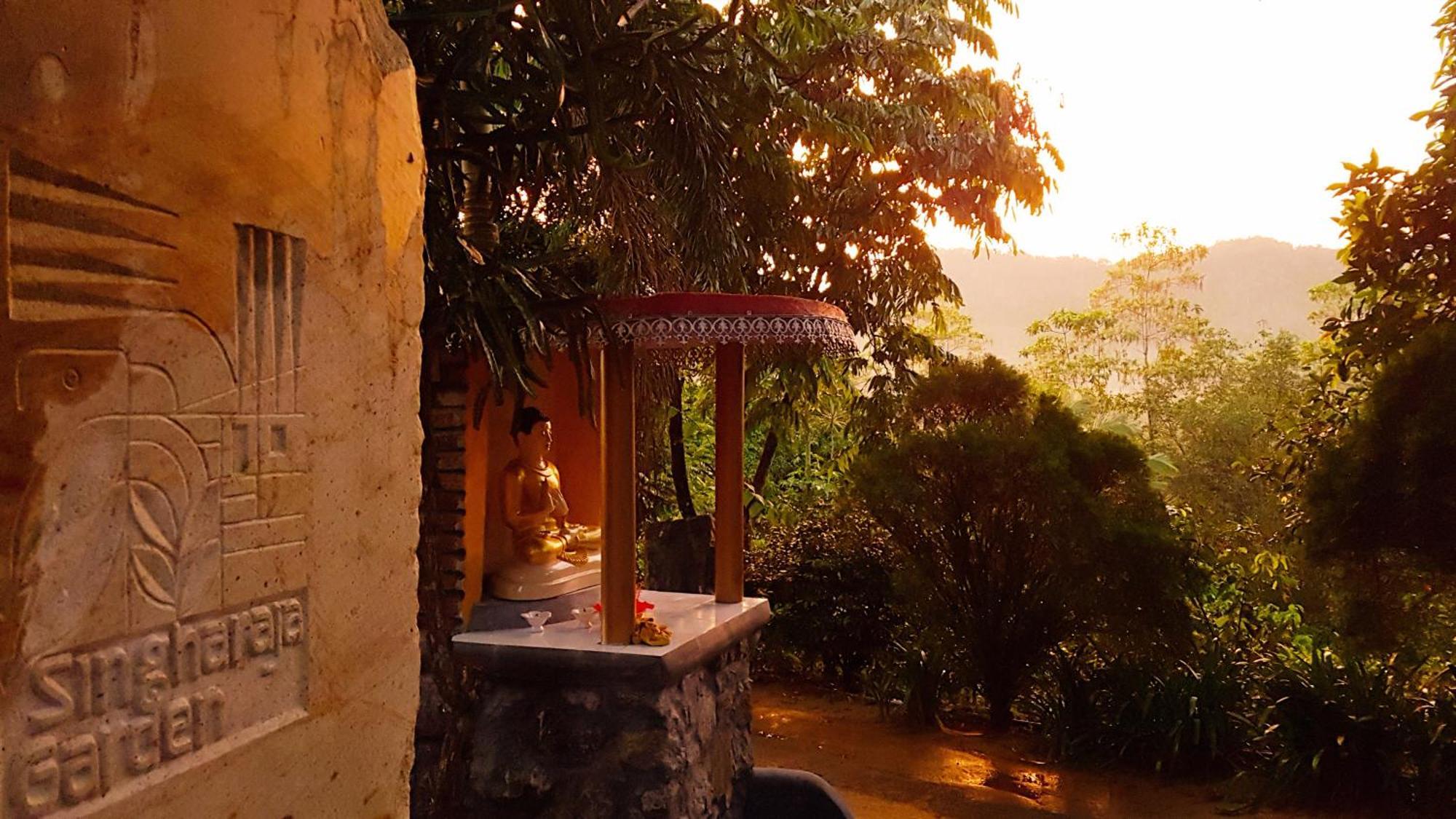 Singharaja Garden Agro Eco Lodge Pelawatta  Exterior photo