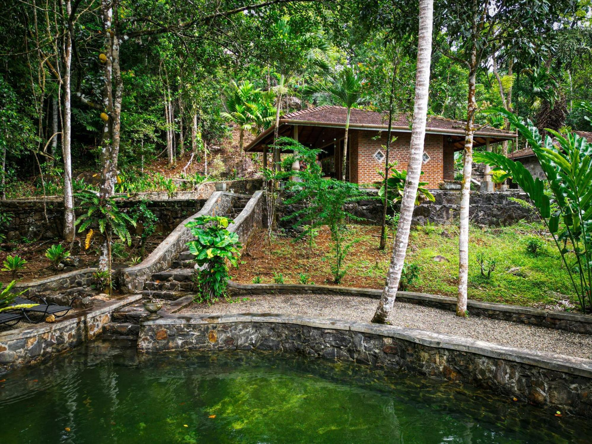 Singharaja Garden Agro Eco Lodge Pelawatta  Exterior photo